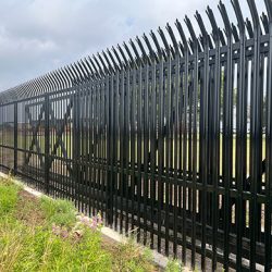 Gideon Fence System 3 Rail Curved Palisade 10H