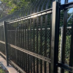 Gideon Fence System 3 Rail Curved Palisade 8H