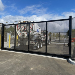 integrid fence gate